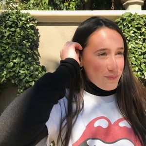 Meet your Posher, Holly